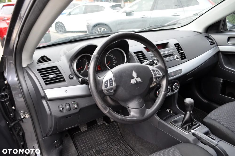 Mitsubishi Lancer 1.8 Inform LPG - 15