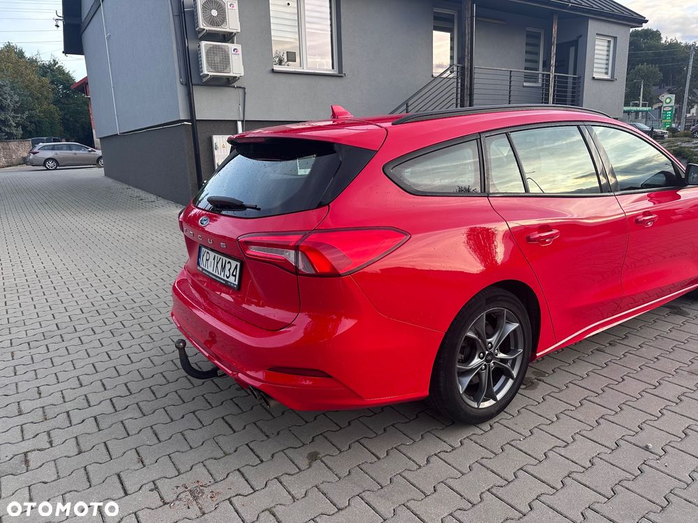 Ford Focus 1.5 EcoBoost ST-Line - 12