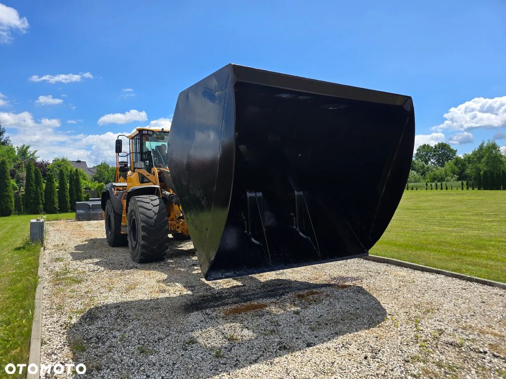Volvo L120H - 25