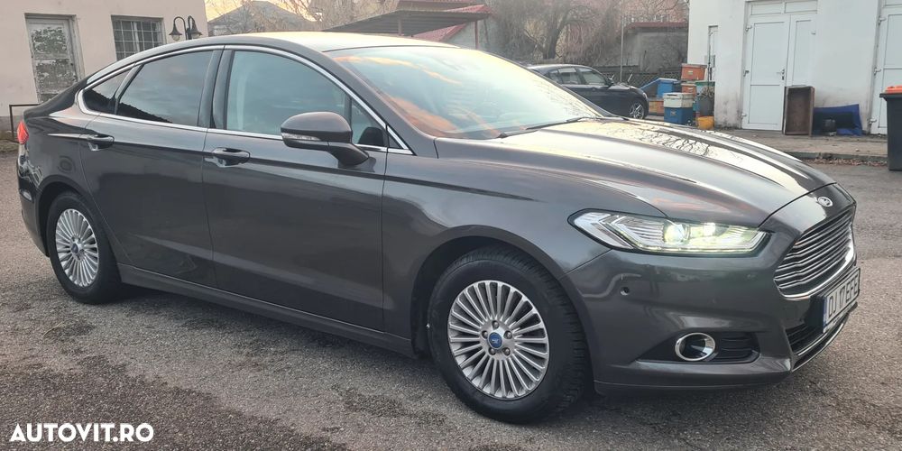 Ford Mondeo 2.0 TDCi Powershift Titanium - 4