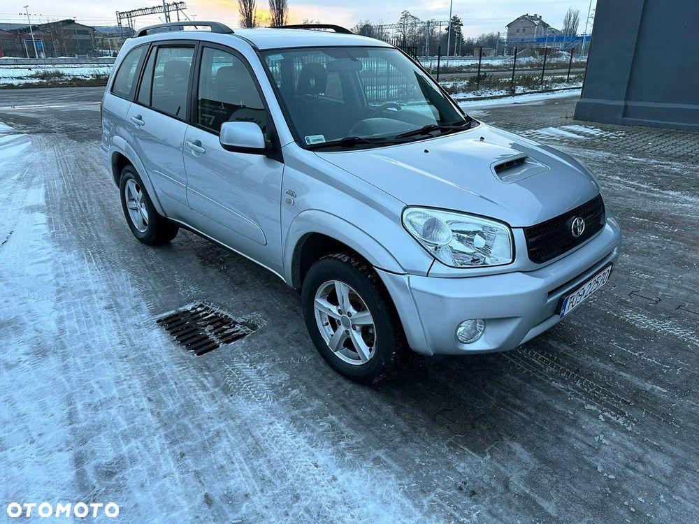 Toyota RAV4 - 5