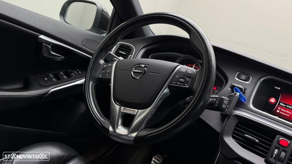 Volvo V40 2.0 D2 R-Design - 3
