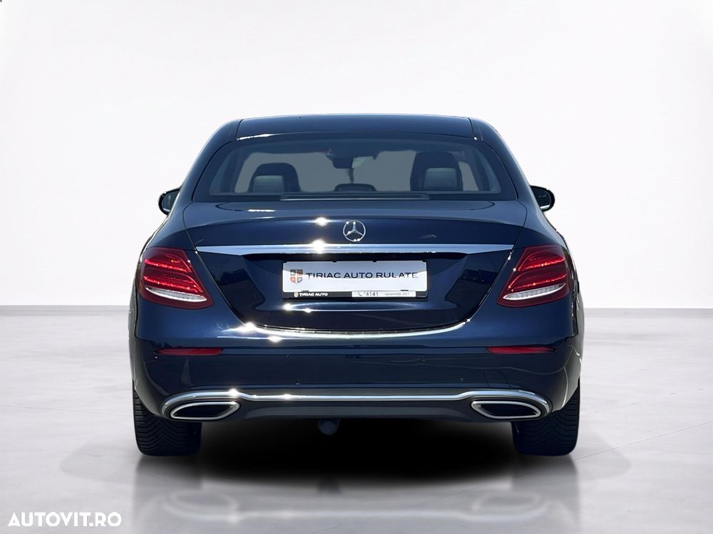 Mercedes-Benz E - 5