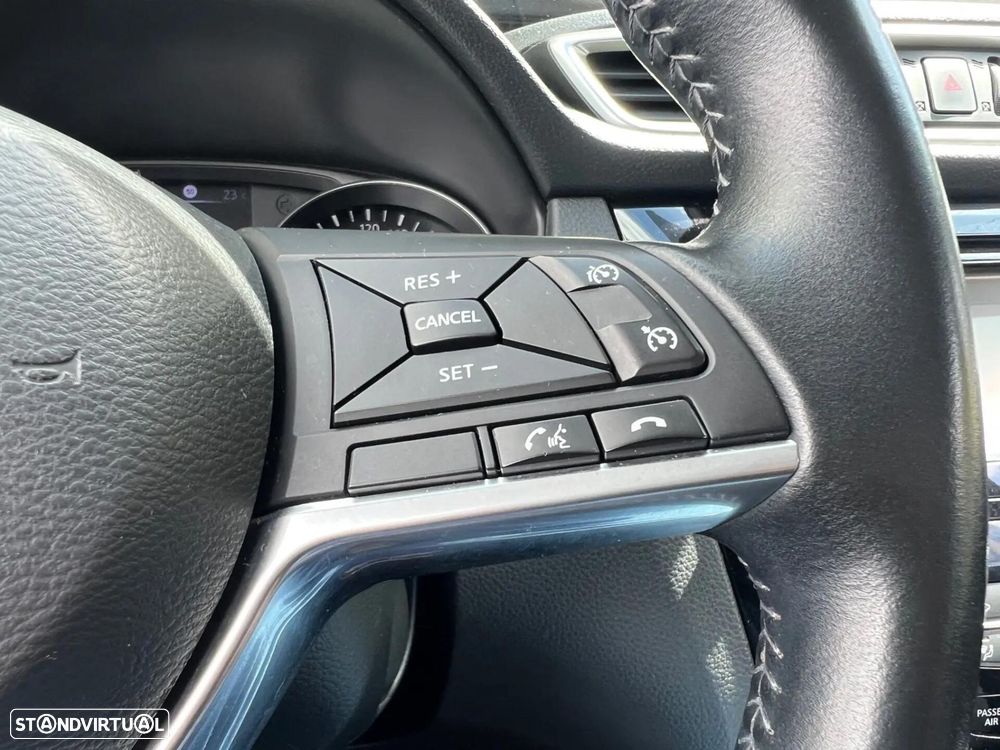 Nissan Qashqai 1.5 dCi N-Connecta J18+Led — fotografia 12