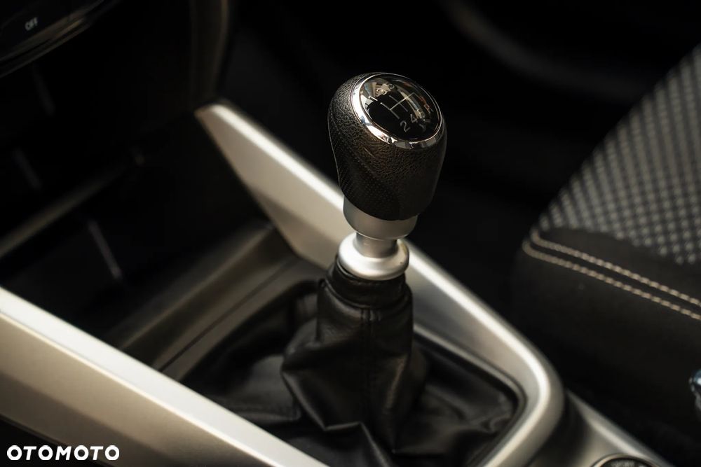 Suzuki Vitara 1.6 DDiS (4x4) Allgrip Comfort+ - 34