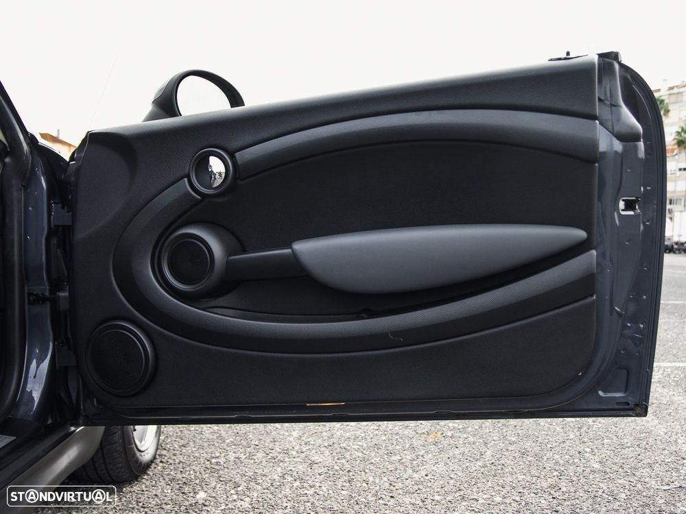 MINI 3 Portas One D - 29