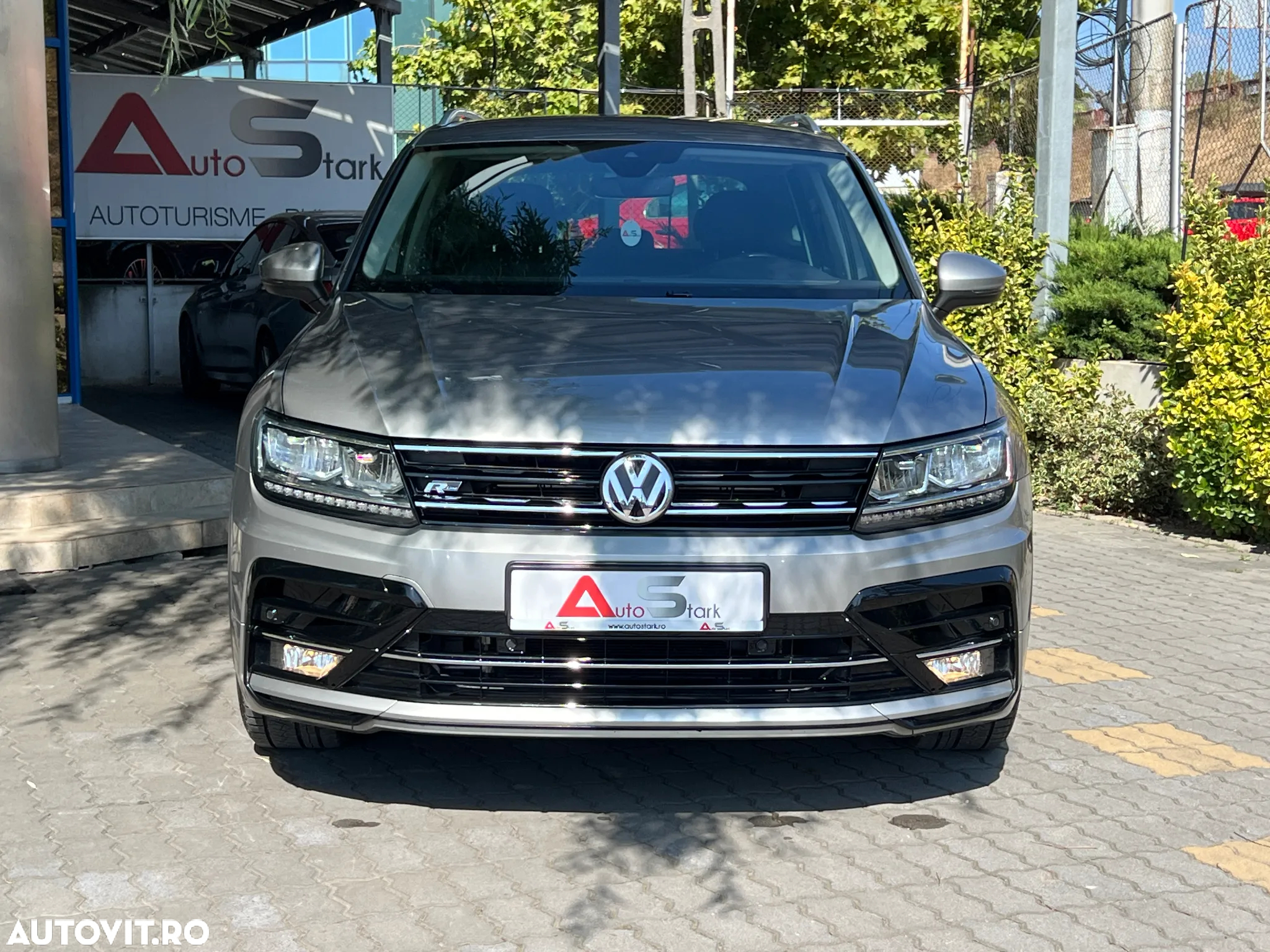 Volkswagen Tiguan 2.0 TDI SCR 4MOTION DSG R-Line - 12