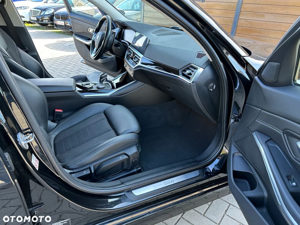 BMW Seria 3 - 24