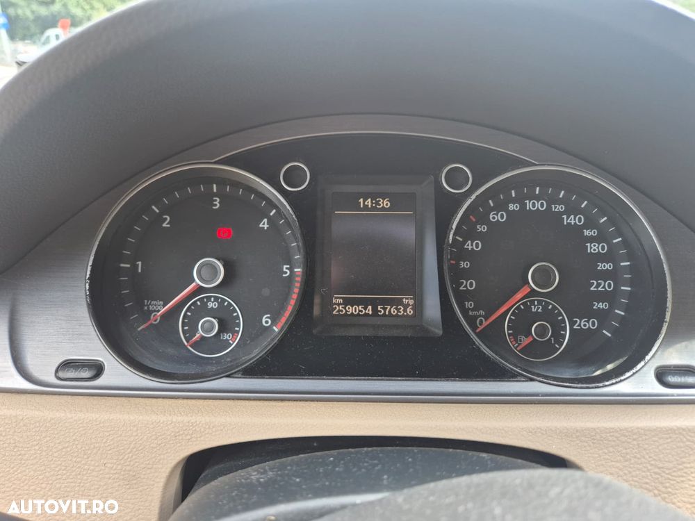 Volkswagen Passat 2.0 TDI BlueMotion Tehnology Comfortline - 6