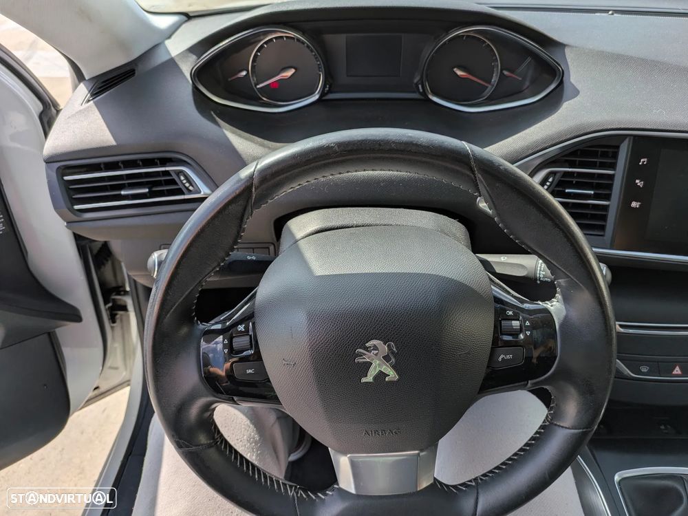 Peugeot 308 SW BlueHDi 120 Stop & Start Business-Line - 27