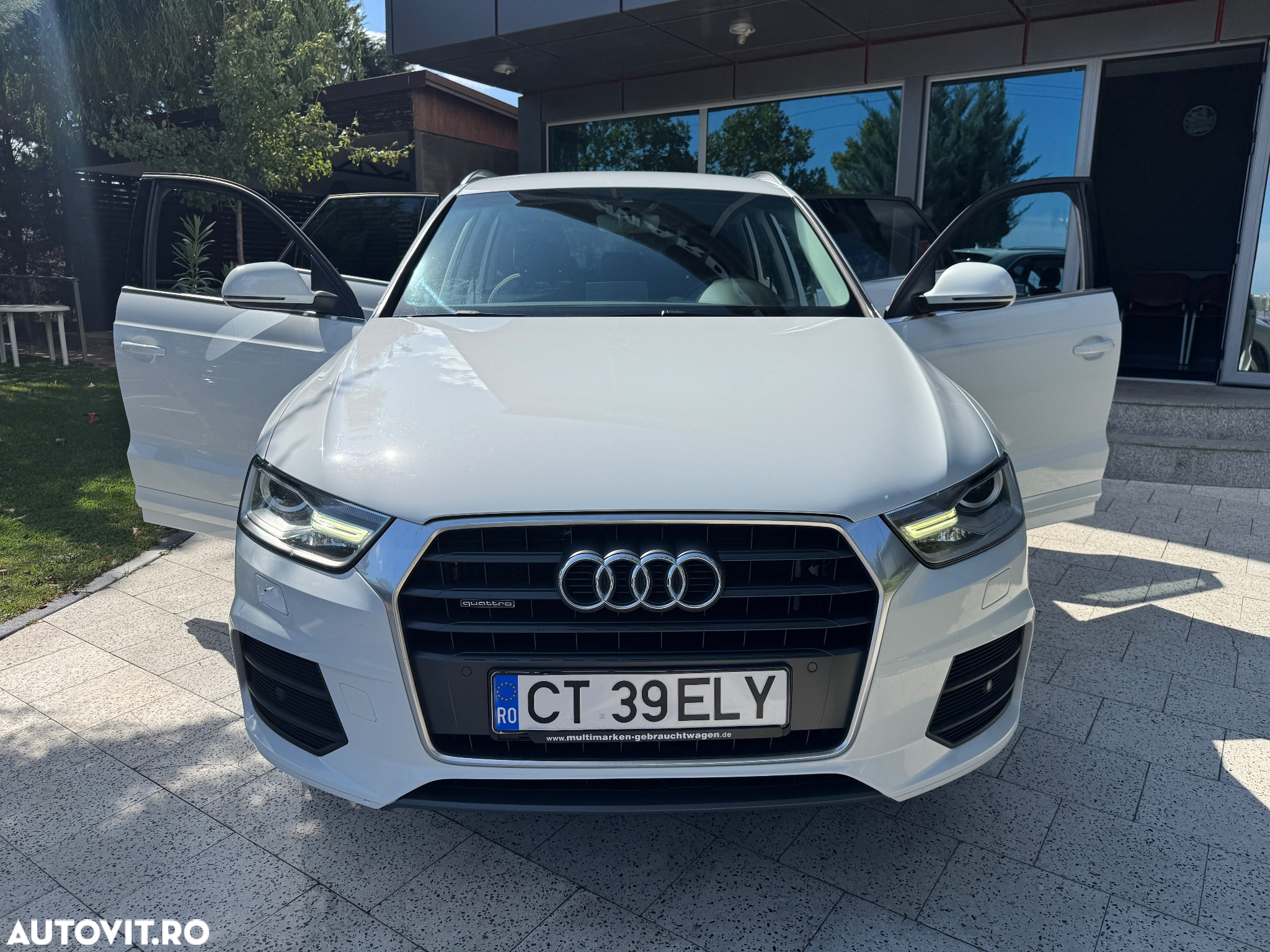 Audi Q3 2.0 TDI Quattro S tronic design - 23