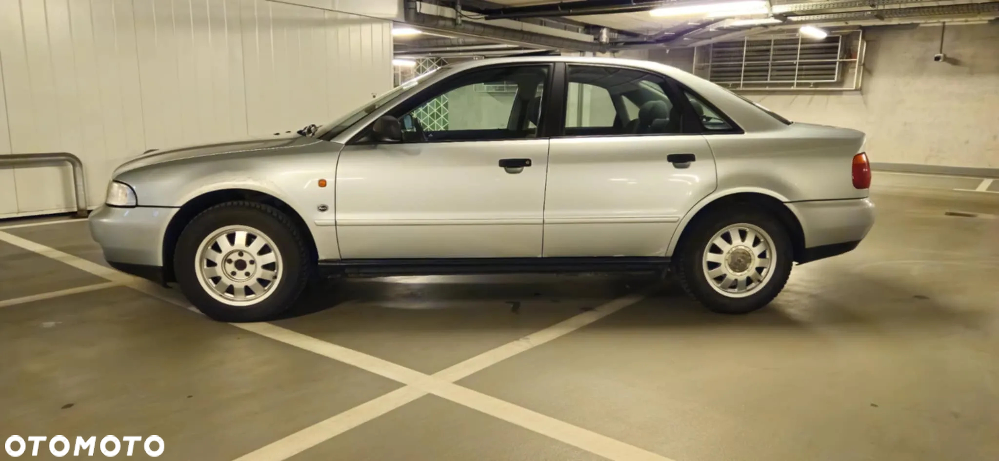 Audi A4 1.6 - 8