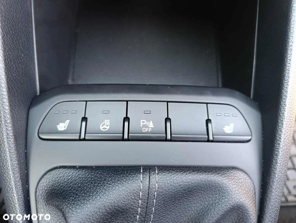 Kia Stonic 1.2 M - 17