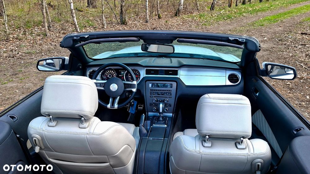 Ford Mustang 3.7 V6 Premium - 32