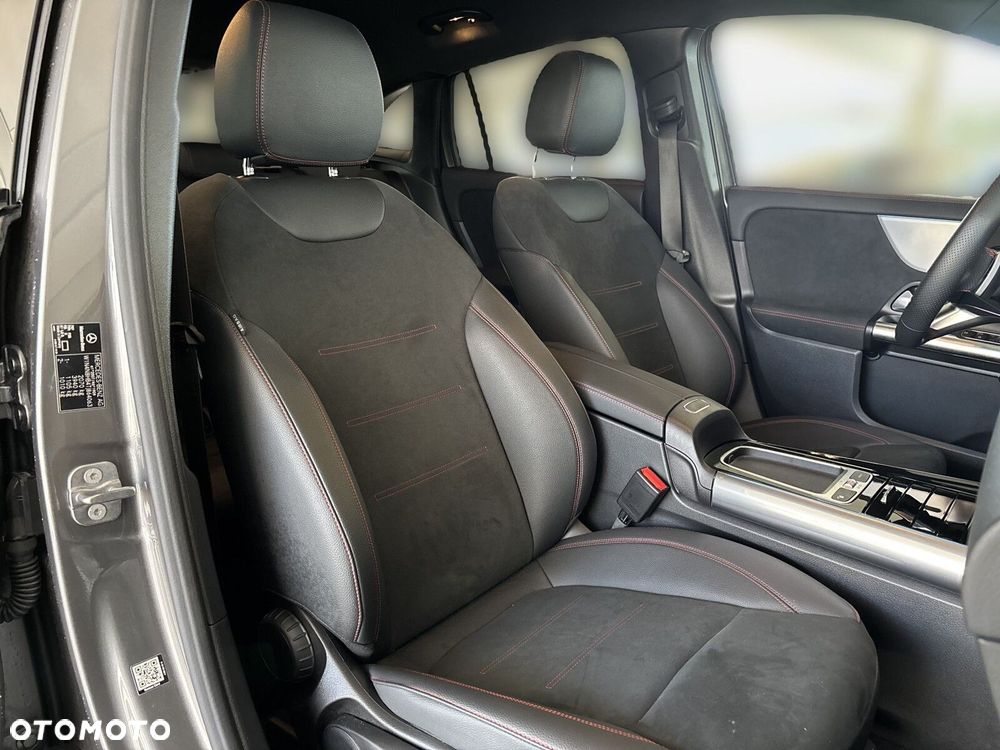 Mercedes-Benz GLA - 19