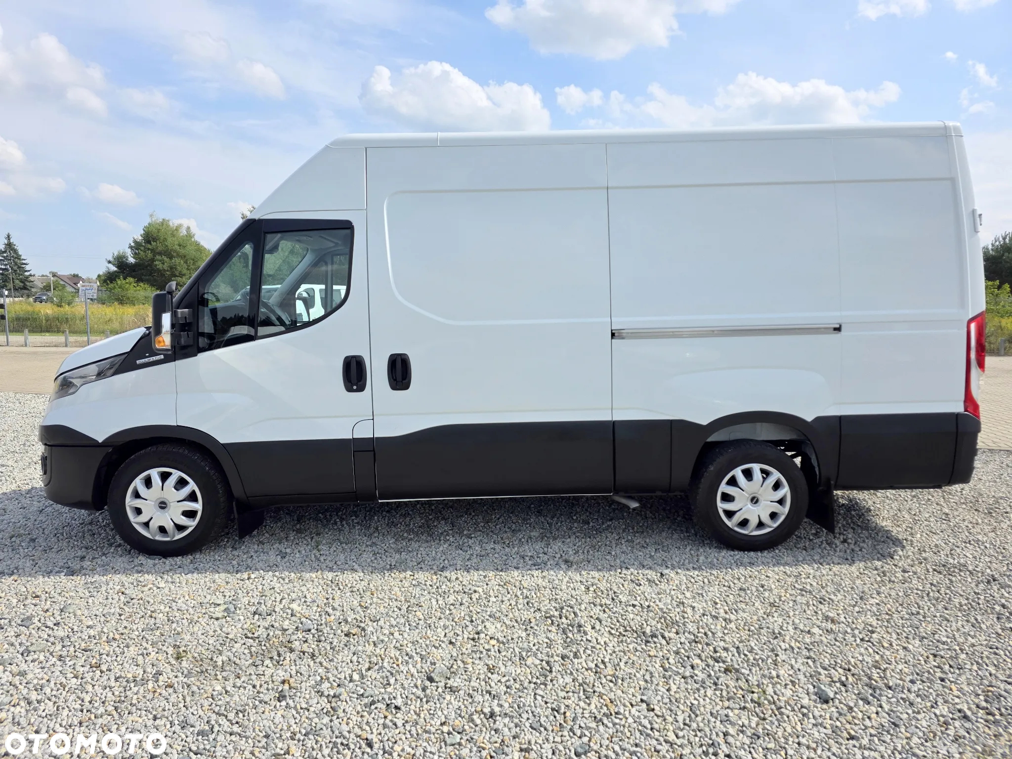 Iveco 35-160  2,3 HPI 160 KONNY ŚREDNIAK WYSOKI KLIMA WEBASTO 2 X BOCZNE DRZWI 8 BIEGOWY HIMATIC GWARANCJA - 2