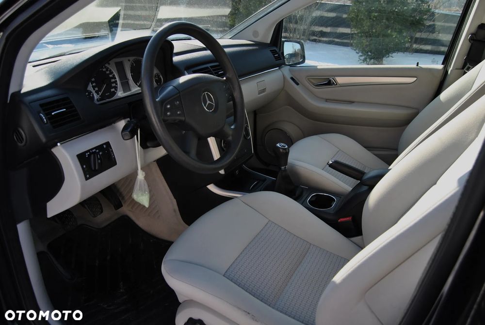 Mercedes-Benz Klasa B 180 CDI EU5 - 5