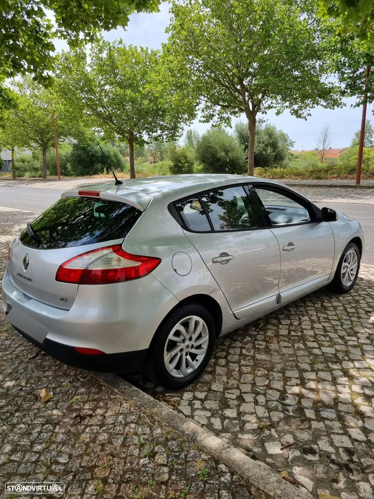 Renault Mégane 1.5 dCi Confort - 6