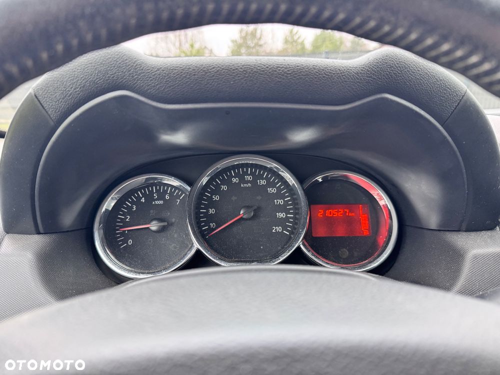 Dacia Duster 1.6 SCe Laureate S&S - 19