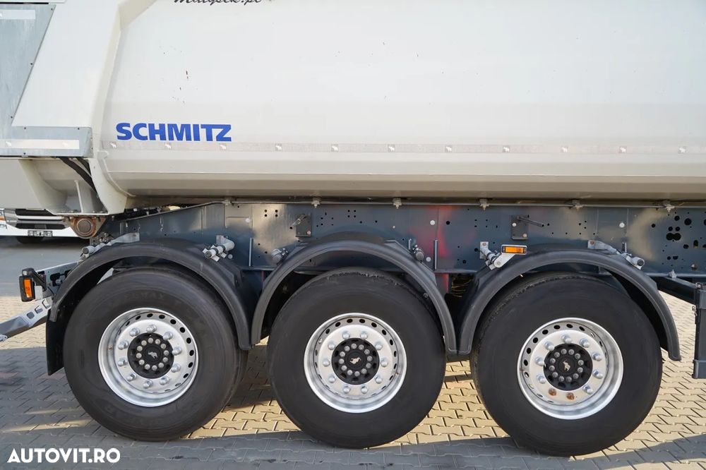 Schmitz Cargobull / BASCĂLĂTOR / 26 m3 / HIDROCLAPEATĂ / AXĂ RIDICABILĂ / - 18