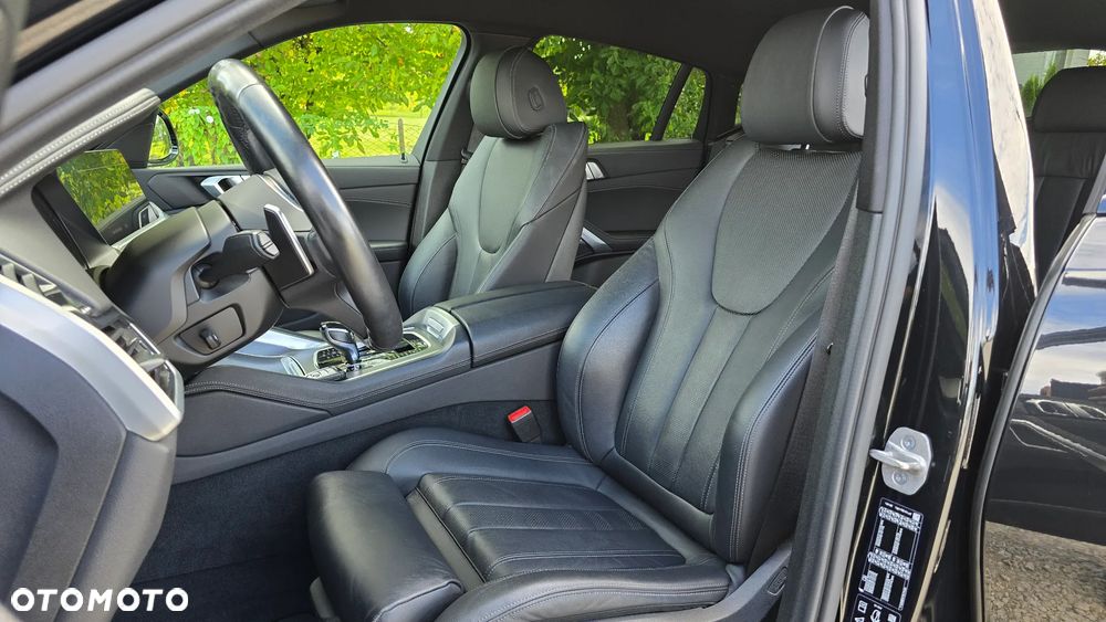 BMW X6 xDrive30d - 16