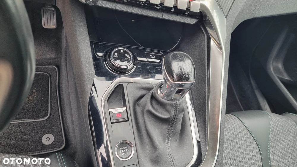 Peugeot 3008 PureTech 130 Stop & Start GPF Active - 11