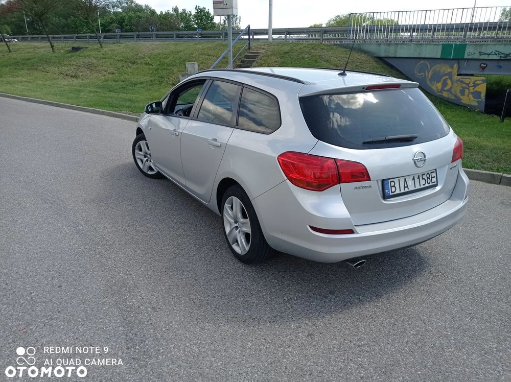 Opel Astra - 4