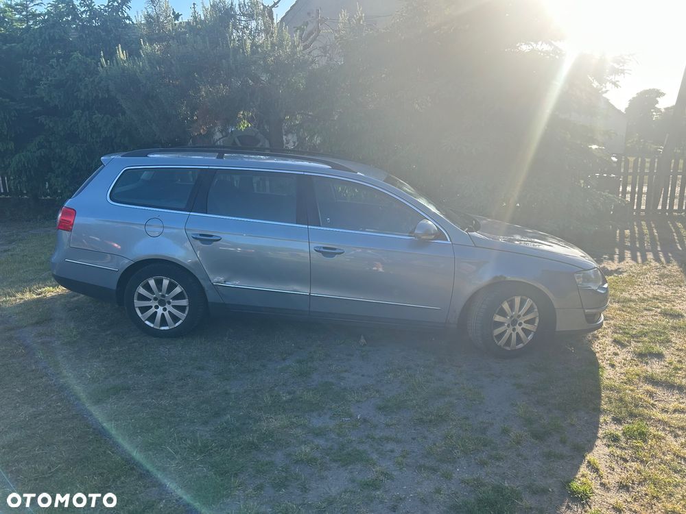 Volkswagen Passat 2.0 TDI DPF Comfortline - 2