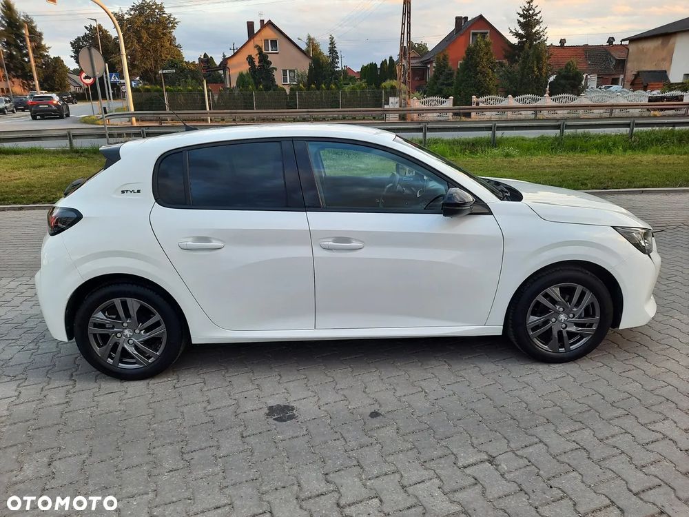 Peugeot 208 1.2 PureTech Style S&S - 5