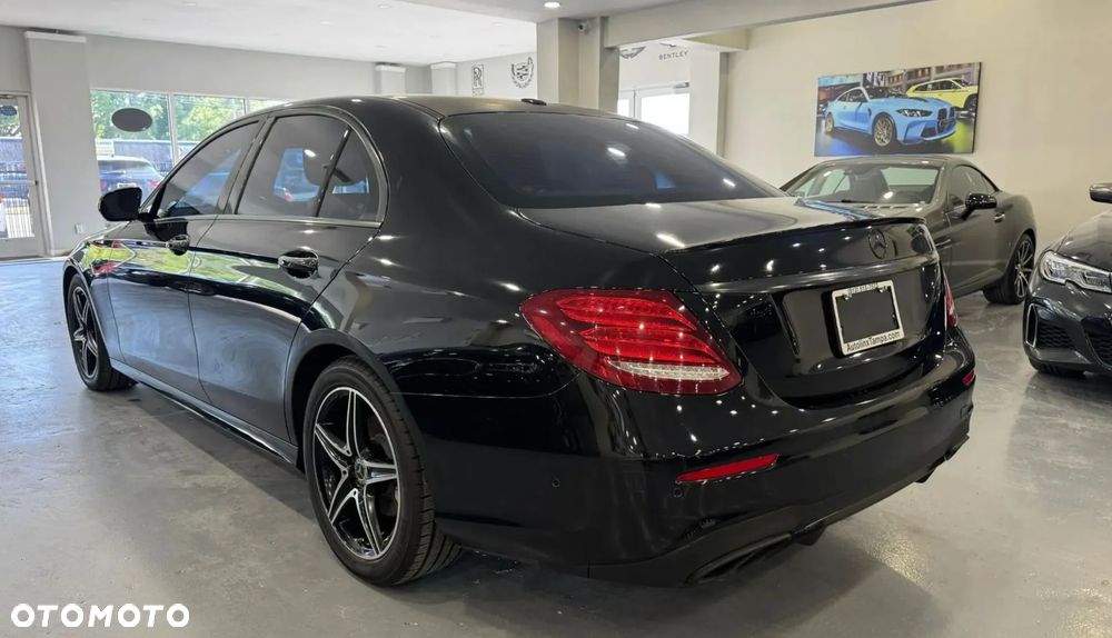 Mercedes-Benz Klasa E 300 9G-TRONIC AMG Line - 6