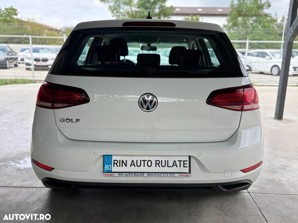 Volkswagen Golf 1.6 TDI Comfortline - 8