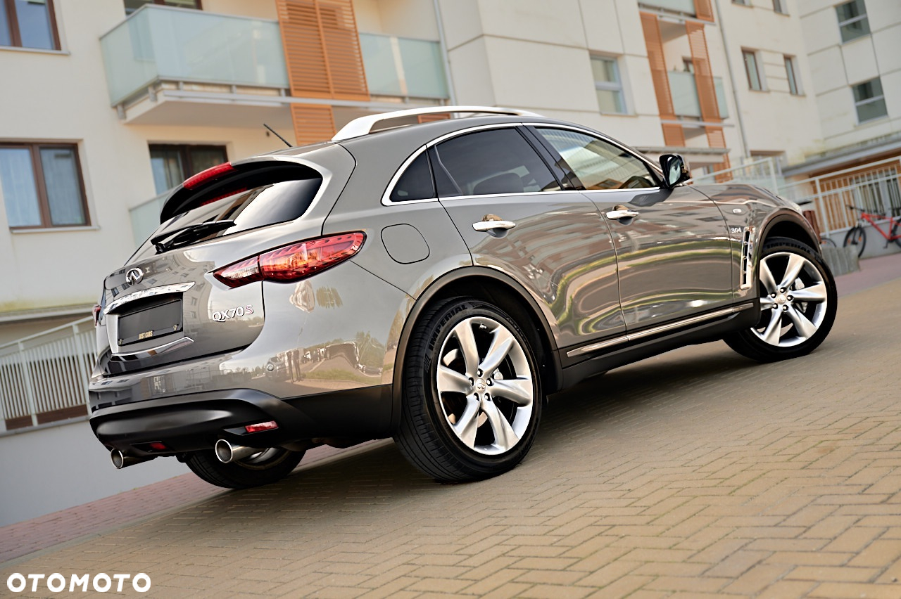 Infiniti QX70 3.0d S - 4