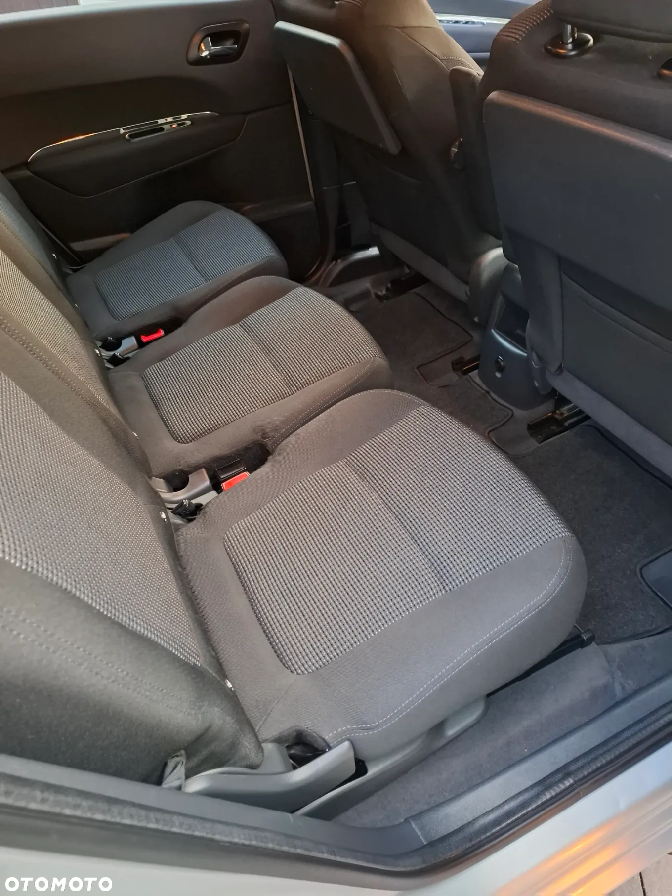 Peugeot 5008 - 13