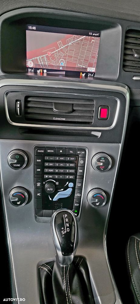 Volvo S60 D3 Geartronic Momentum - 6