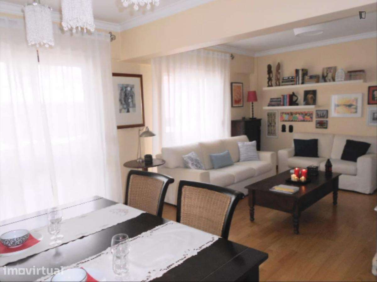 Quarto - localizado em Carcavelos Lisbon - Grande imagem: 3/15