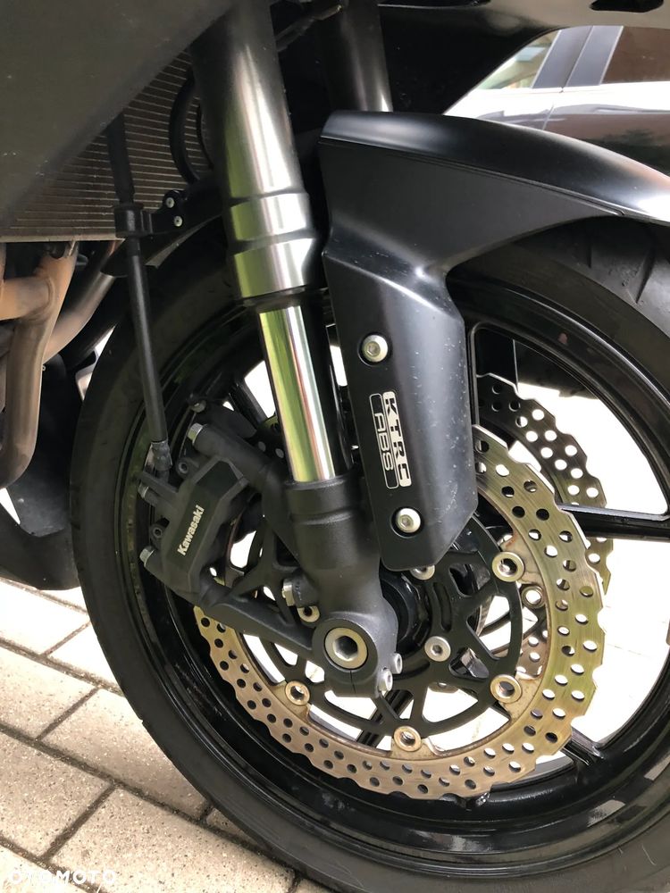 Kawasaki Ninja 1000 SX - 13