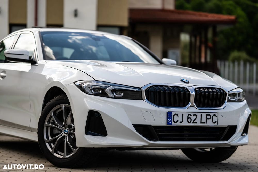 BMW Seria 3 330i Aut. Luxury Line - 16