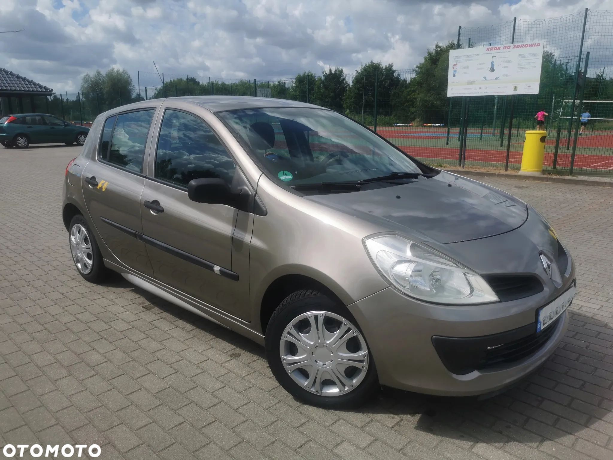Renault Clio 1.2 16V 75 Dynamique - 1