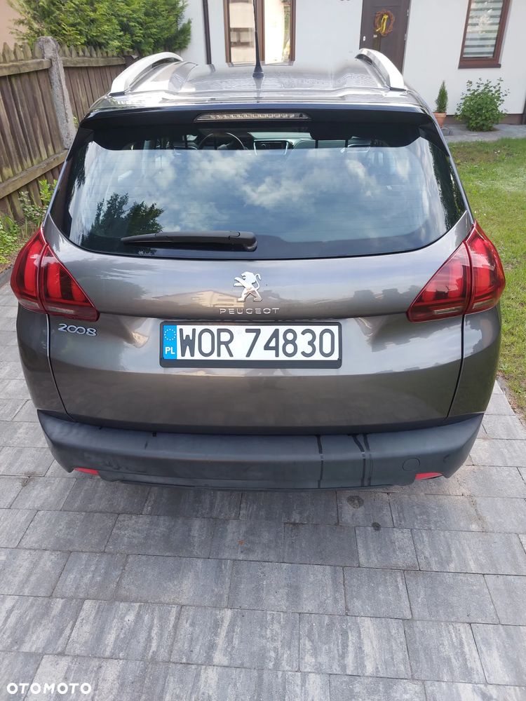 Peugeot 2008 - 4