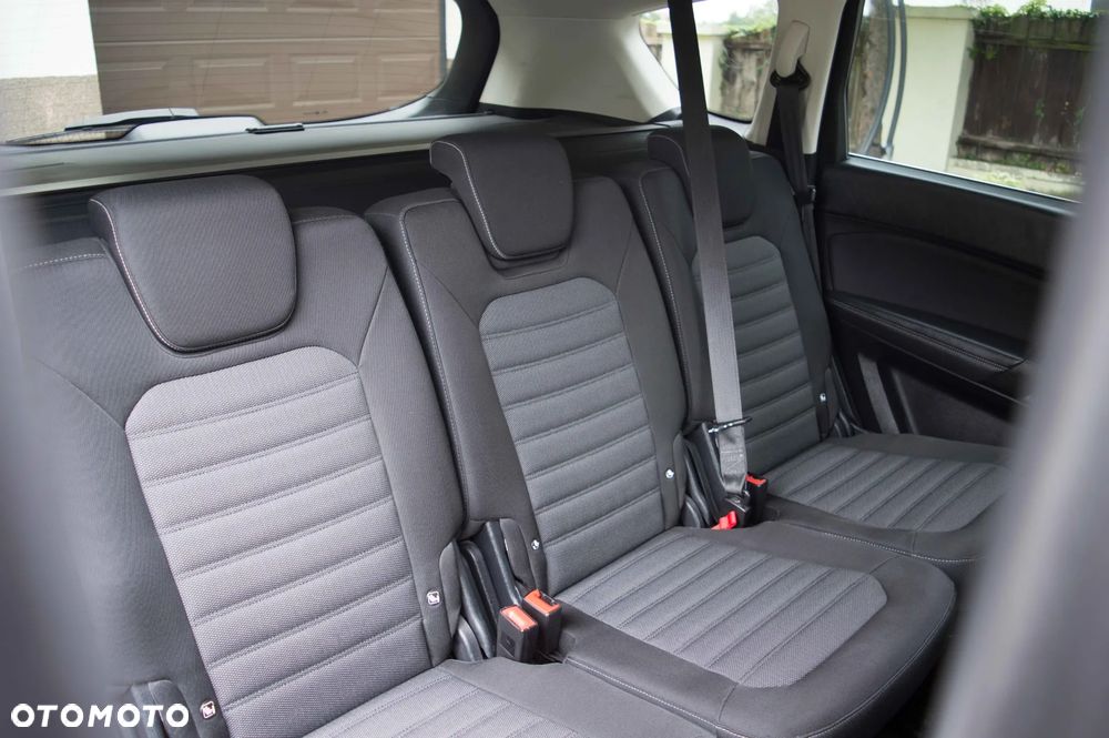 Ford S-Max 2.5 Duratec FHEV TITANIUM - 35