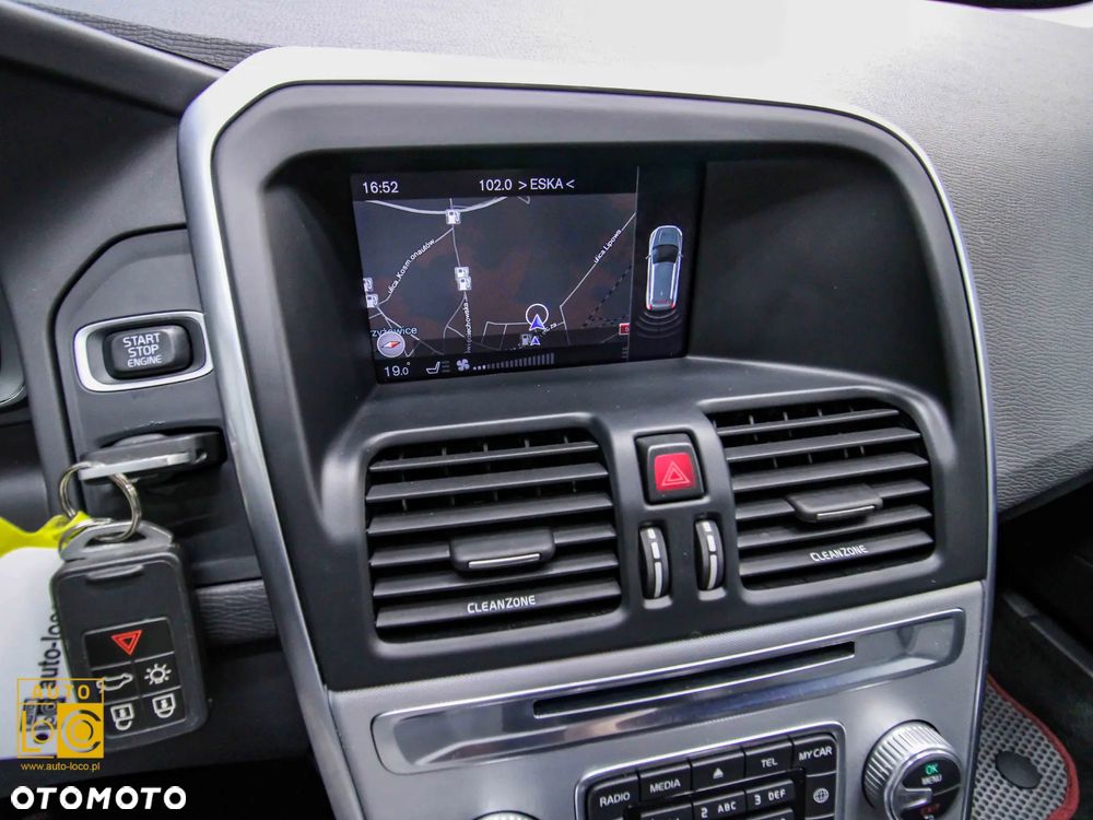 Volvo XC 60 D3 Geartronic Summum - 22