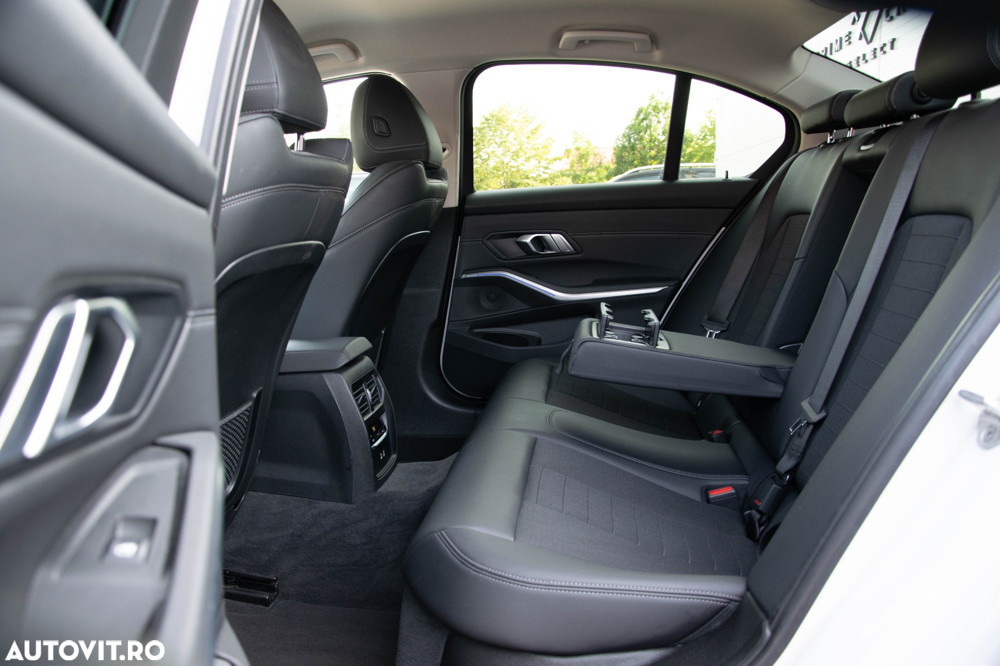BMW Seria 3 320i xDrive Aut. Sport Line - 13