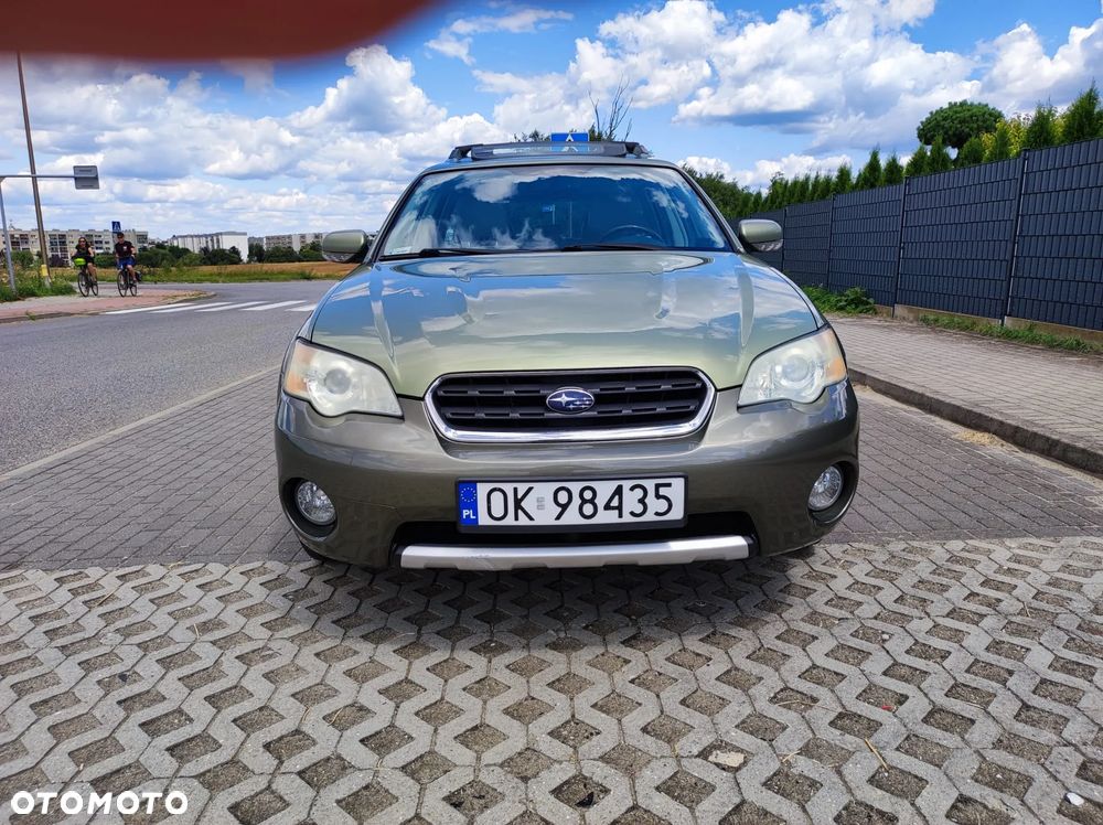 Subaru Outback 3.0 H6 - 7