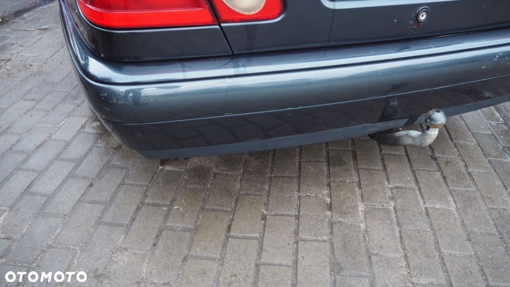 Hak Tylny do Przyczepki Mercedes W210 Sedan E-Klasa