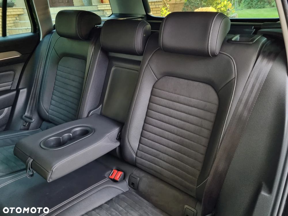 Volkswagen Passat 2.0 TDI 4Mot Elegance DSG - 12