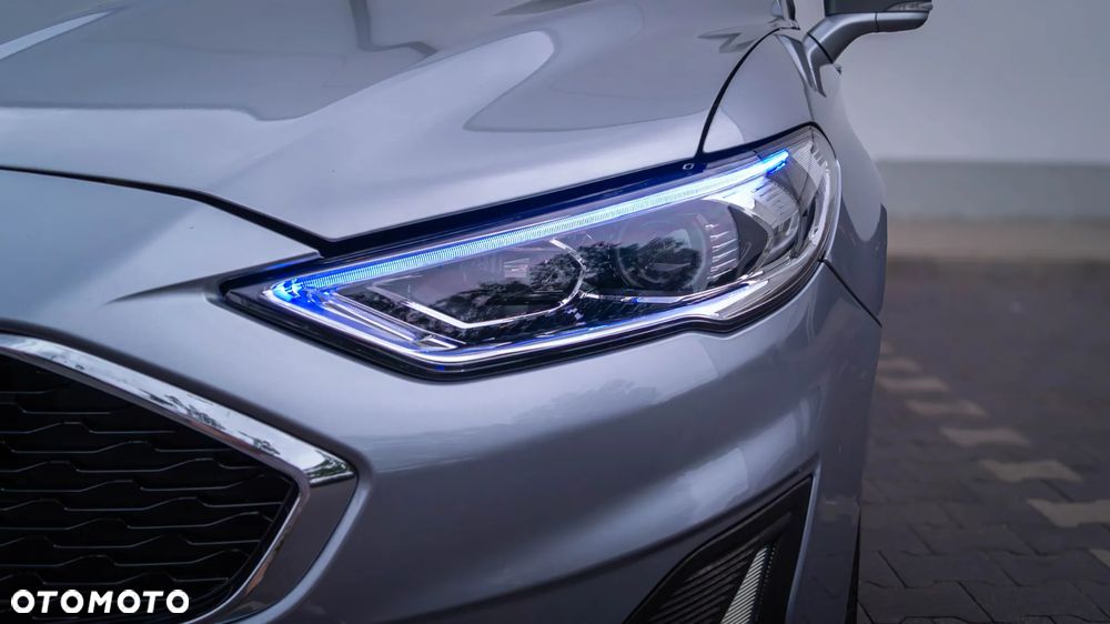 Ford Fusion - 5