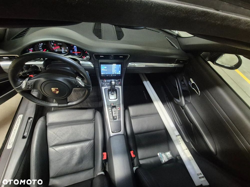 Porsche 911 Carrera S PDK 50 Jahre - 17