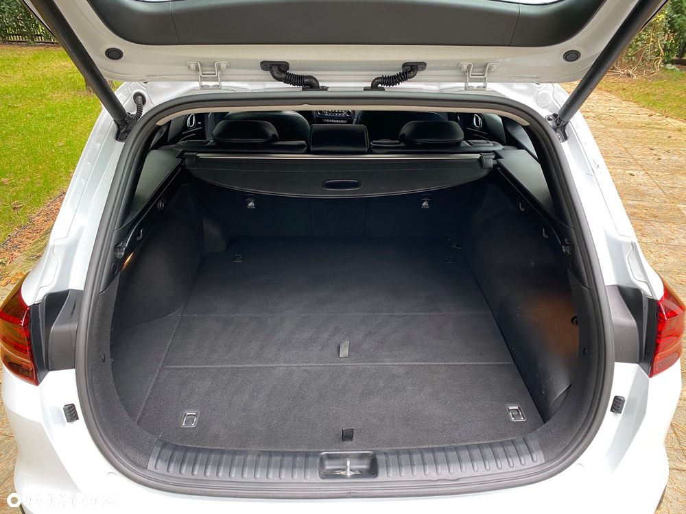 Kia Ceed 1.6 GDI PHEV Business Line DCT - 35