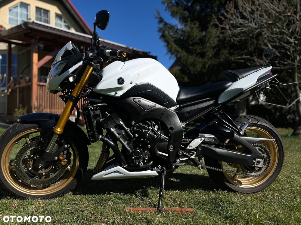 Yamaha FZ8 - 17