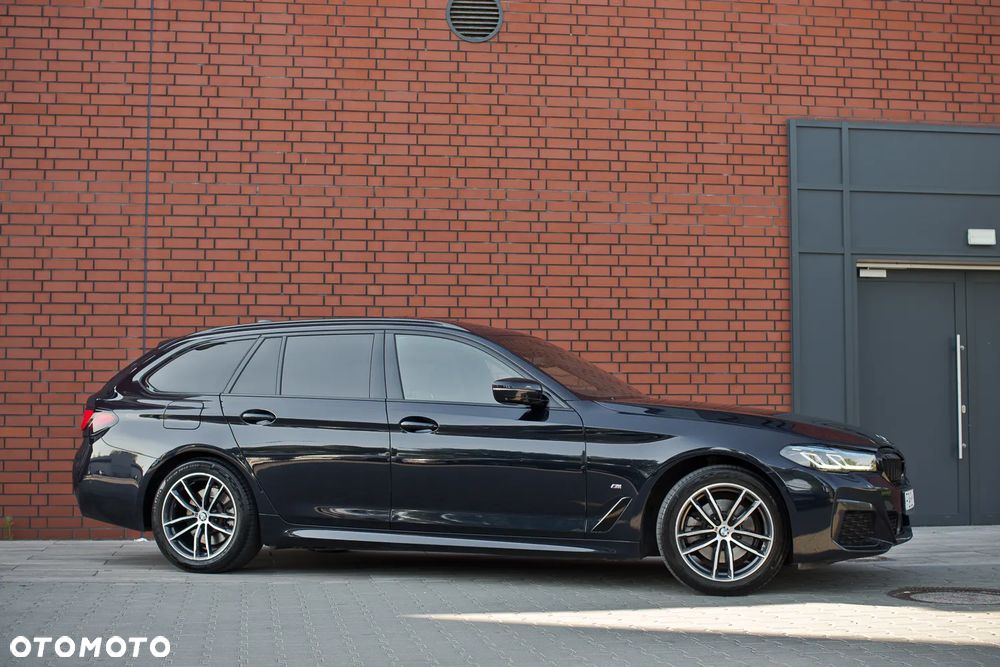 BMW Seria 5 520d M Sport Edition - 4